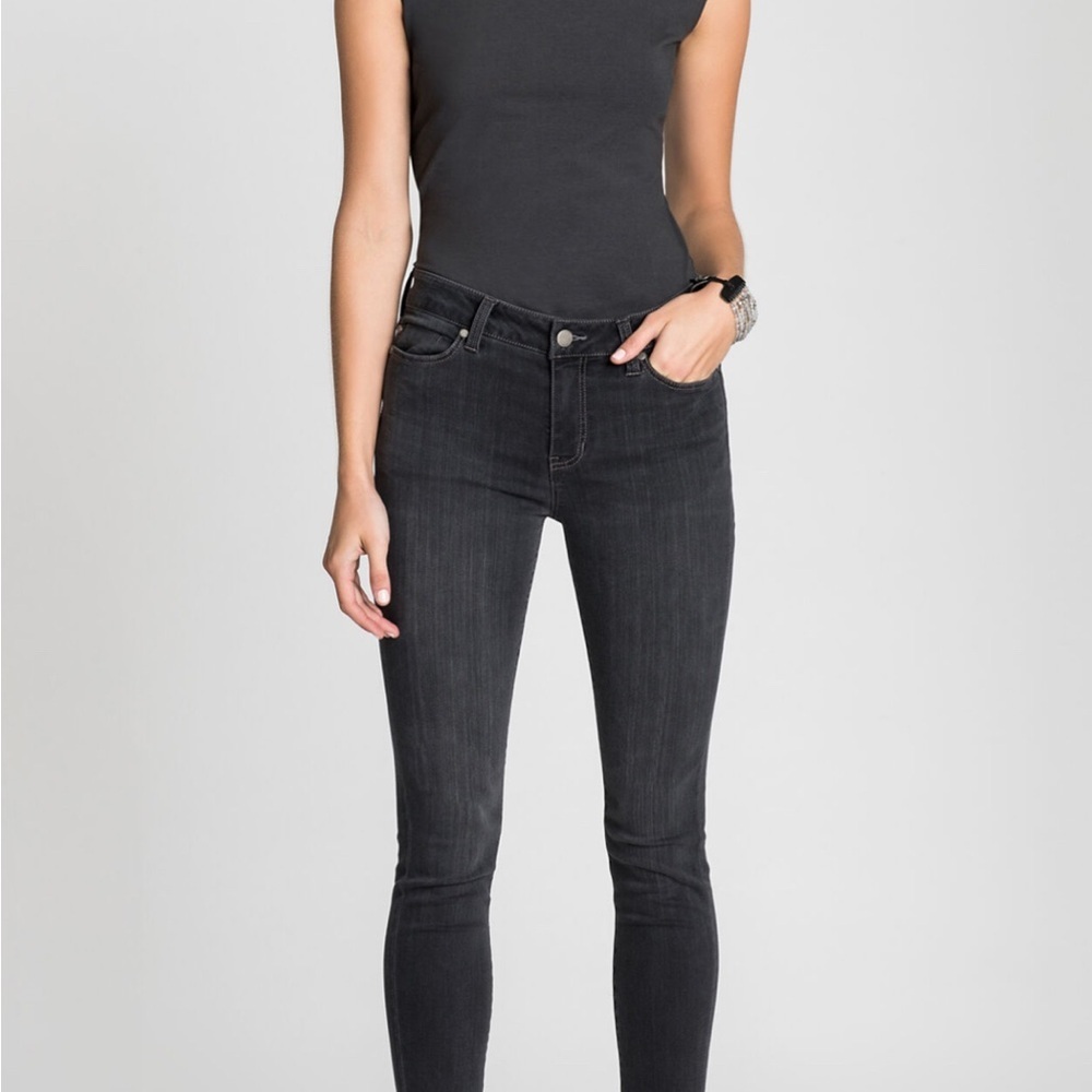 Liverpool Black Skinny Jeans with Stretch 6 petite. NWT